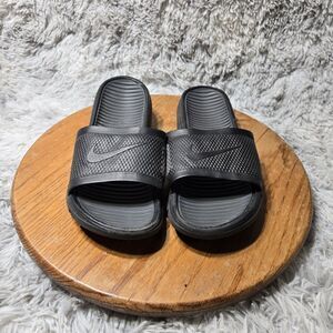 Nike Men Size 7 Women Size 8.5 Benassi Solarsoft Slides Sandals Black 431884-001
